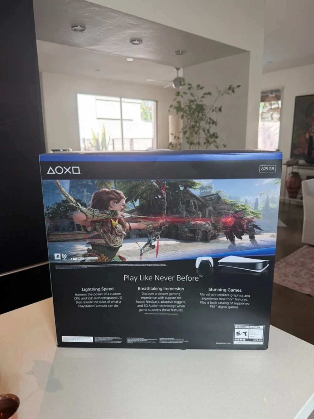 NEW Sony PS5 Digital Edition Console - White & Black with Horizon Forbidden West